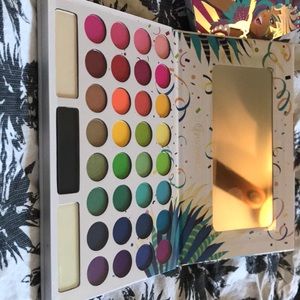 BH cosmetics Take Me Back to Brazil